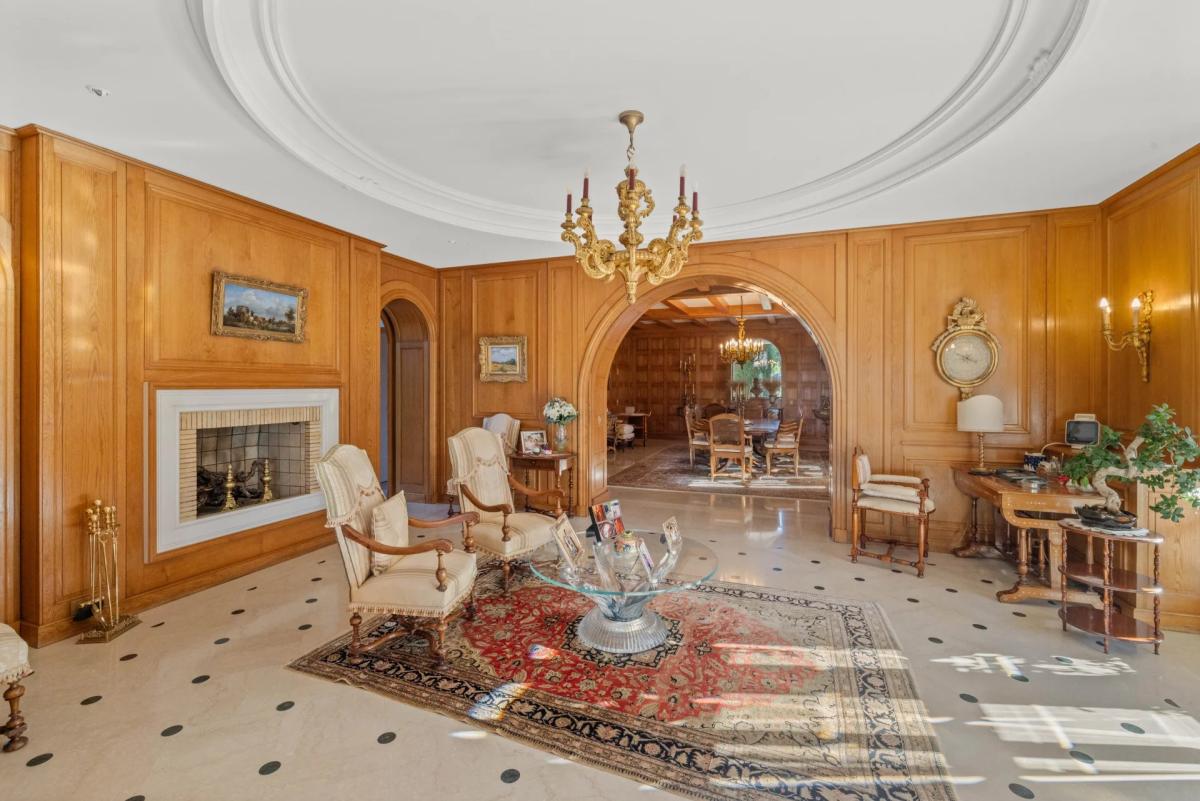 CAP D'ANTIBES - VILLA BELLA VISTA À VENDRE