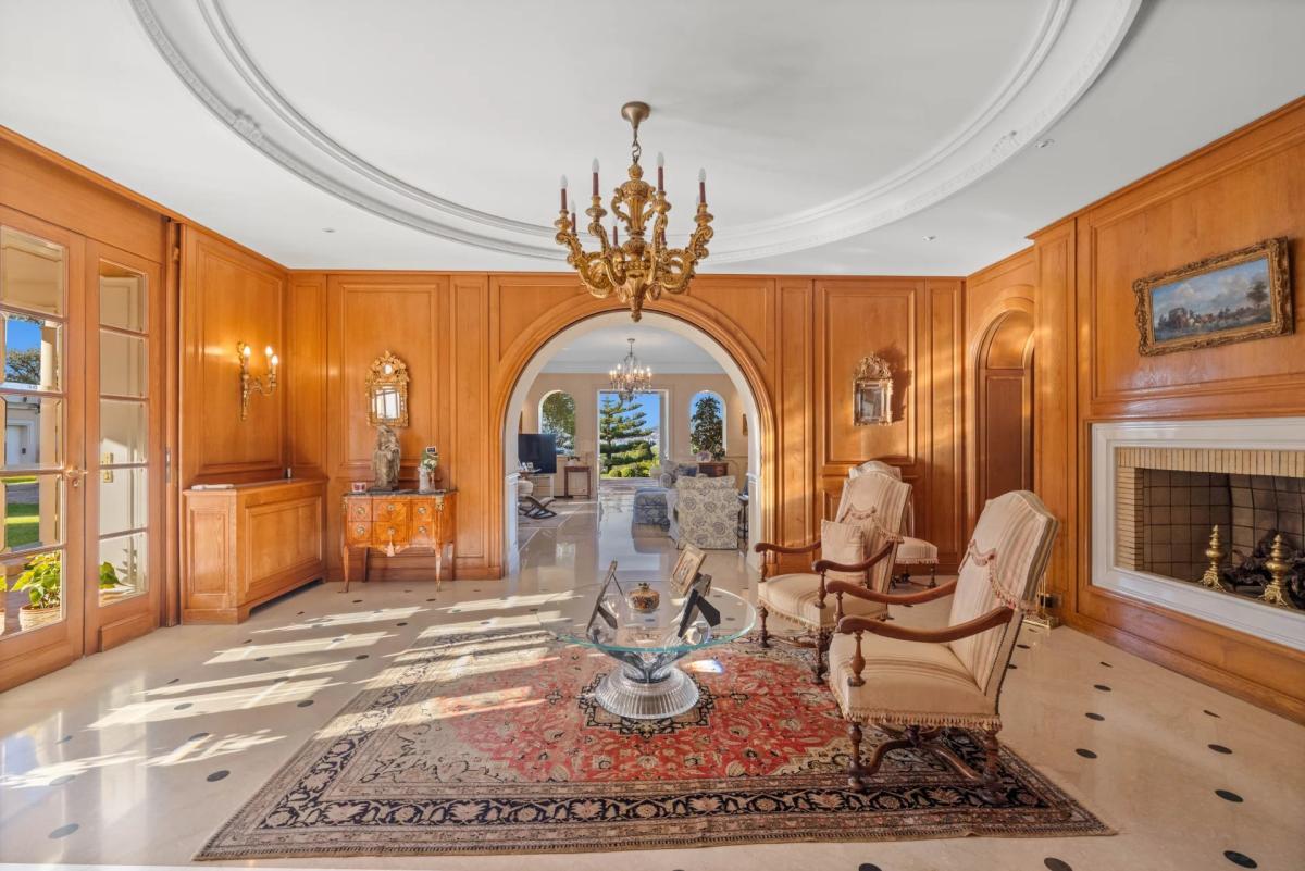 CAP D'ANTIBES - VILLA BELLA VISTA À VENDRE