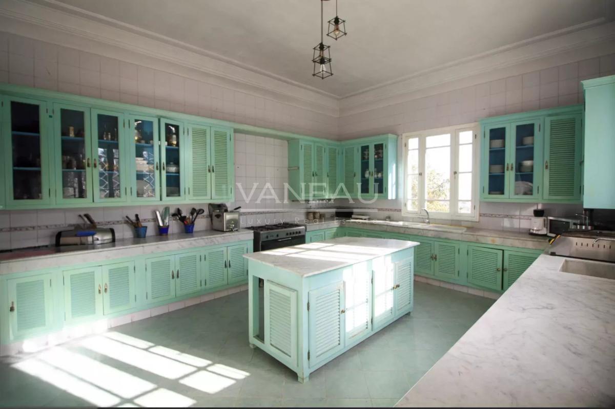 MAGNIFIQUE MAISON DE MAÎTRE À VENDRE AUX CHARMES DE LORIENT À TANGER