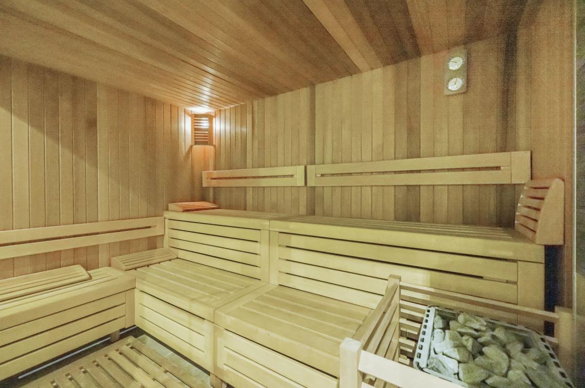 SUPER CANNES  VILLA CONTEMPORAINE VUE MER A VENDRE