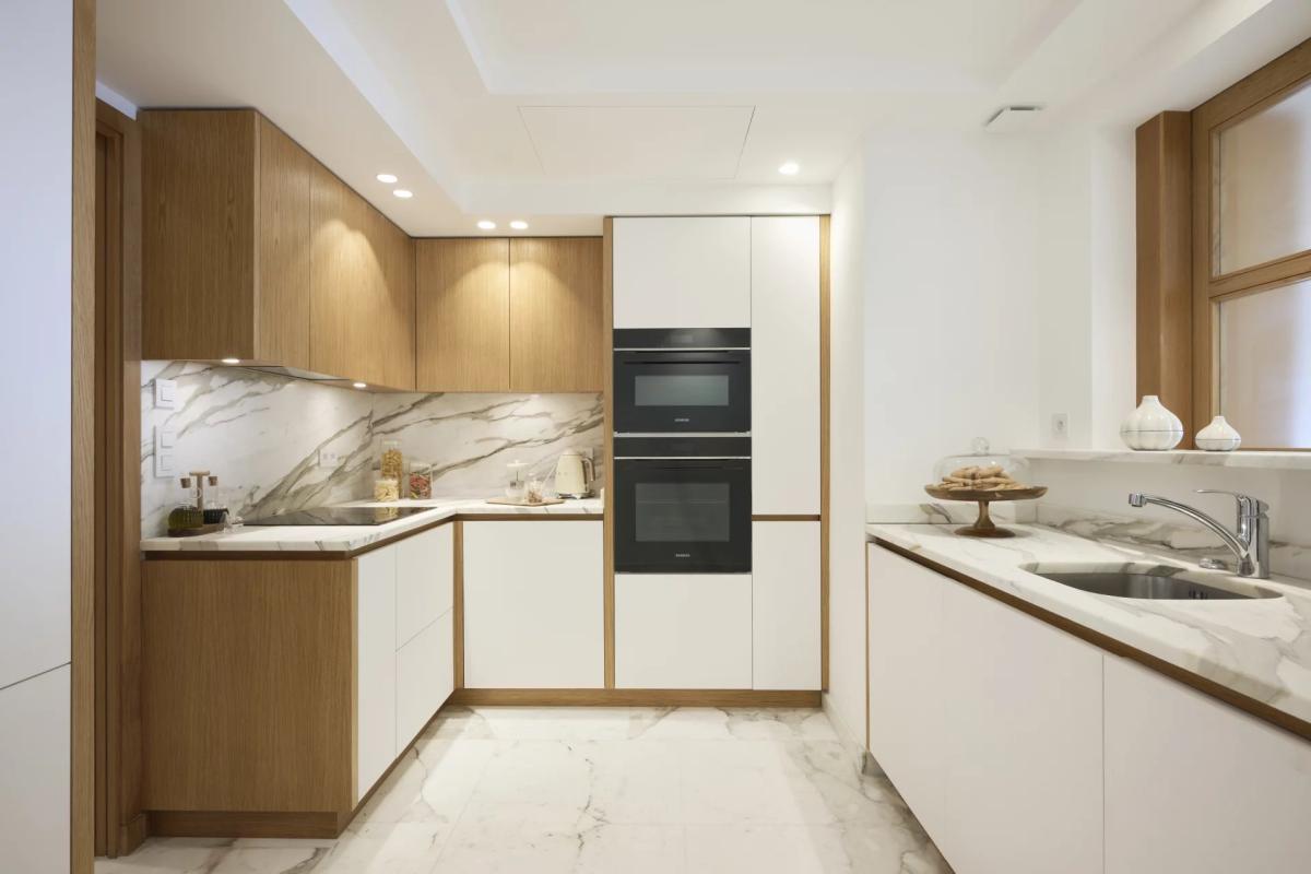 Cannes Croisette - Appartement 3 pièces rénové vue mer à vendre