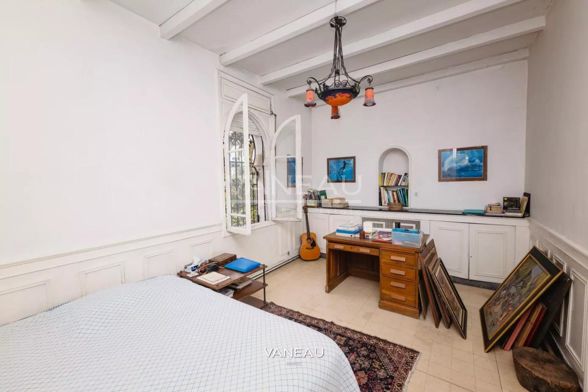 Villa Historique Classée - 470m² / 1273 m² - Mers Sultan, Casablanca